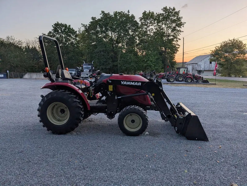 Yanmar® YM232 Compact Tractor with Front End Loader and R4 Tires