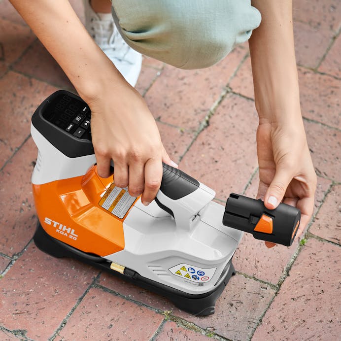 STIHL® – KOA 20 Battery Air Inflator | 10.8V Battery‑Powered | Unit Only